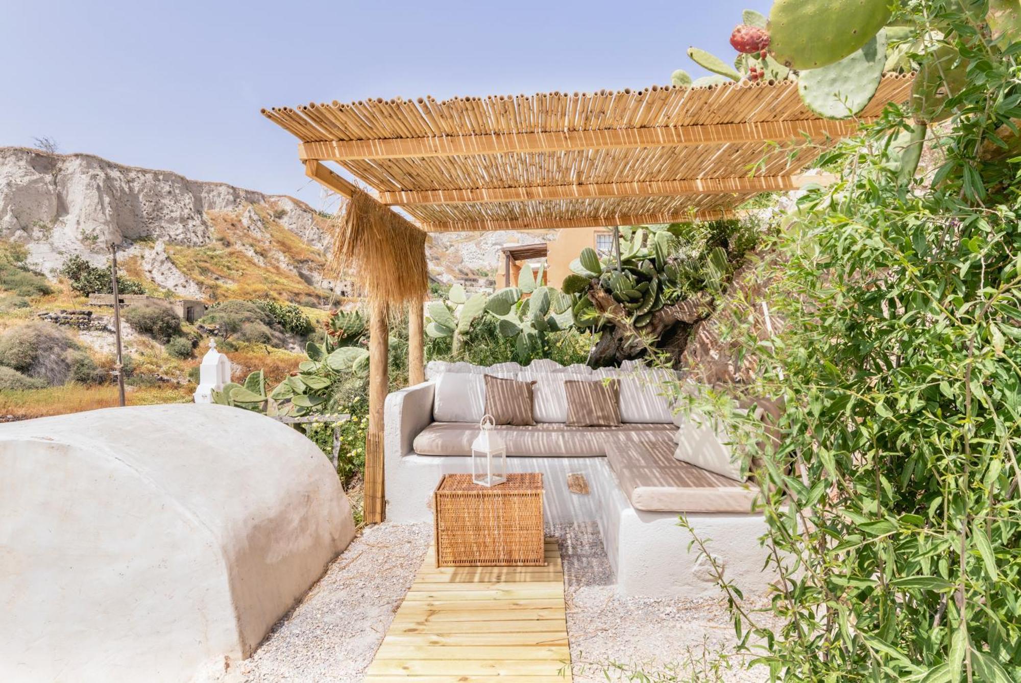 Traditional Farmers Caves Emporio  Exterior photo