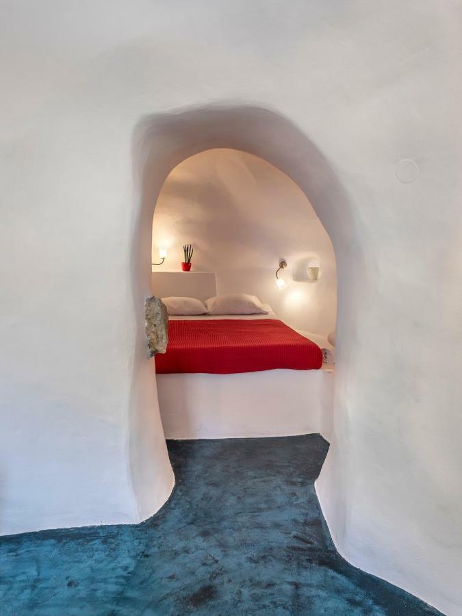 Traditional Farmers Caves Emporio  Exterior photo